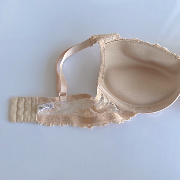 Fredericks of Hollywood Nude push-up bra 💕 - Picture 3 of 8
